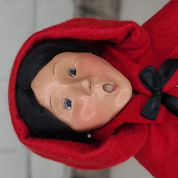 Byers' Choice Carolers 2004 Cries of London Woman Selling Candy Vintage - Picture 4 of 17